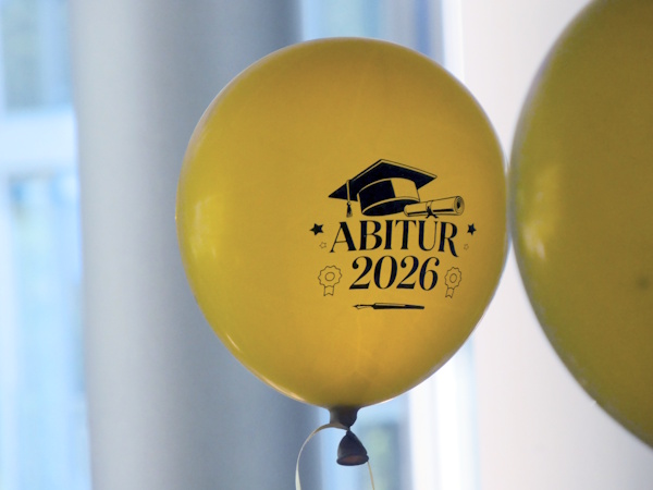 Luftballon mit Aufschrift Abitur 2026